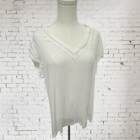 White V-Neck Blouse Medium NWT | Flutter Sleeves + Feminine Flair 🤍 - Picture 1 of 5